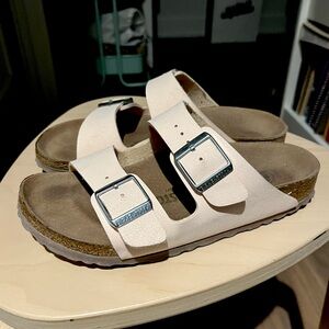 Birkenstock Arizona Vegan in Light Rose